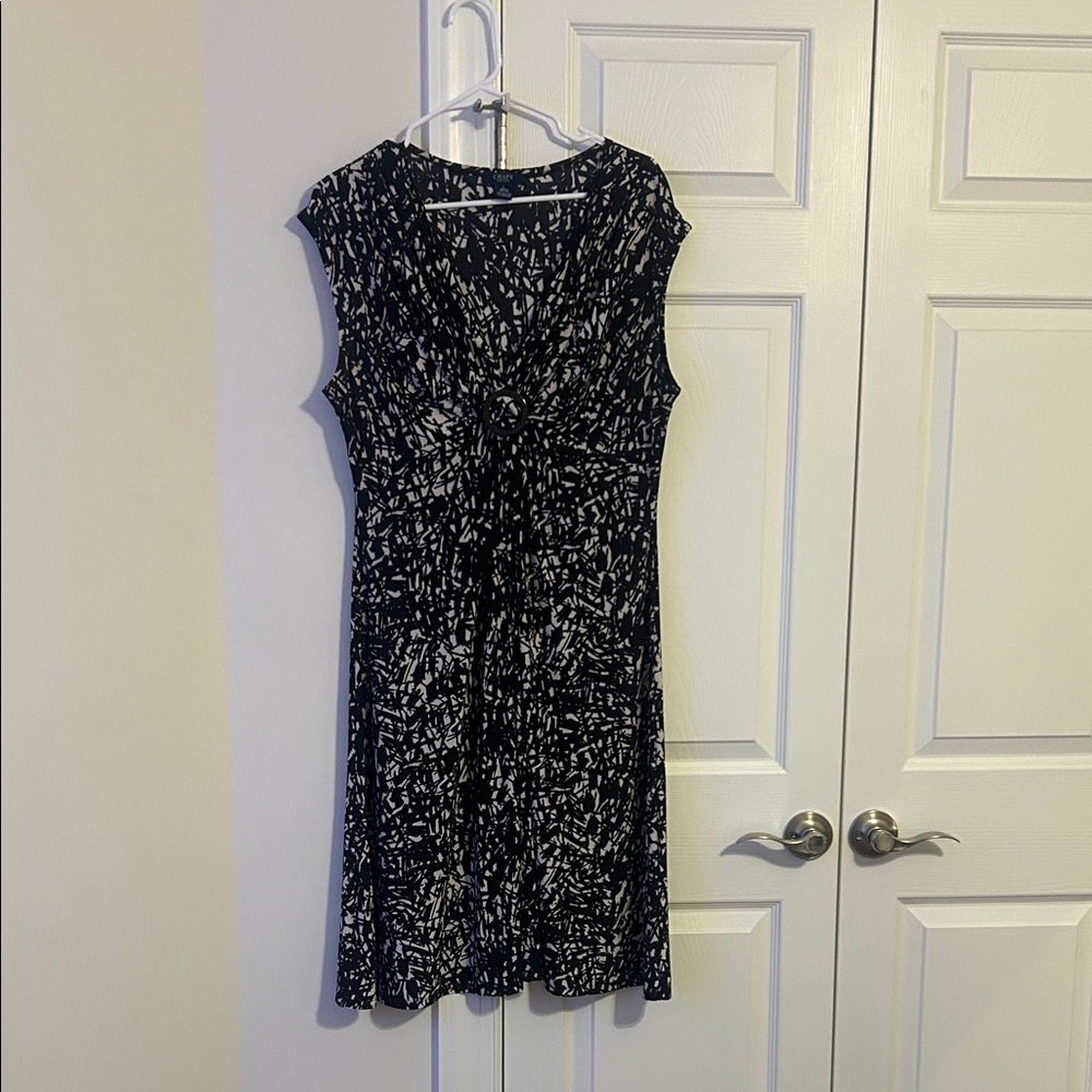 Chaps Black and White Midi Dress with Twist Front - Size L